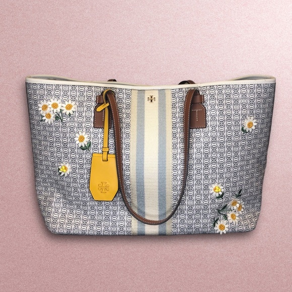 Tory Burch Handbags - EUC Tory Burch Gemini Link Large Canvas Appliqué Tote